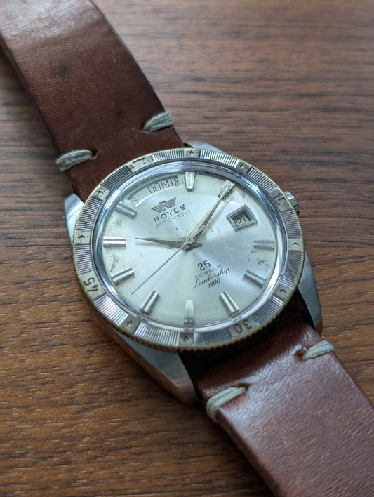 Royce Leadership 1100 (For Parts or Repair)