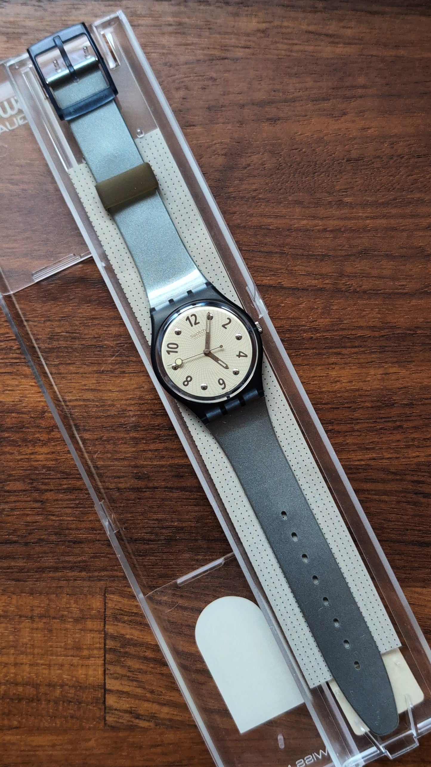 Swatch "Grauer" GN146 (NOS)