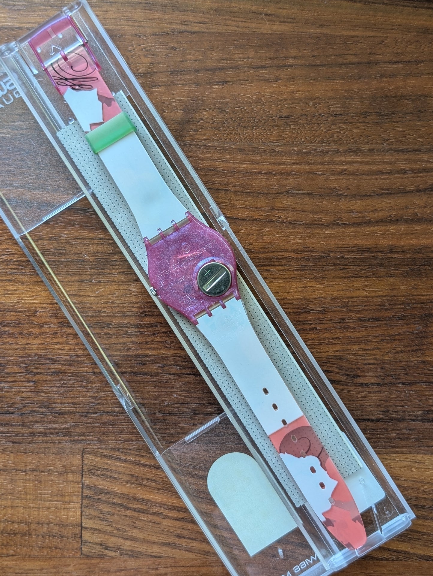 Swatch "For Your Heart Only" GR127 (NOS)