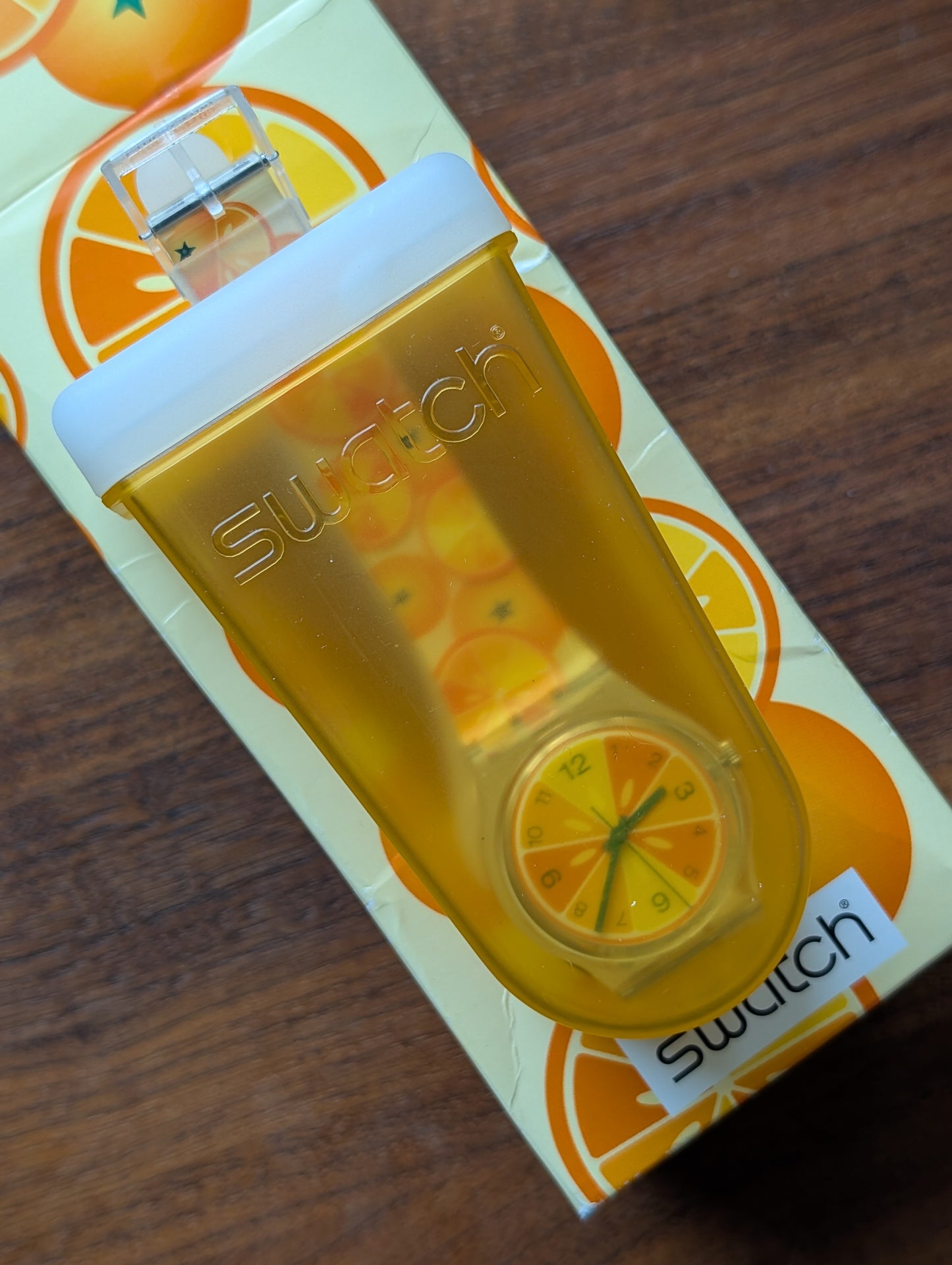 Swatch "So Fresh" GE102 (NOS)