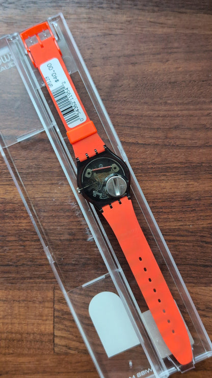 Swatch "Conform" GM139 (NWT)