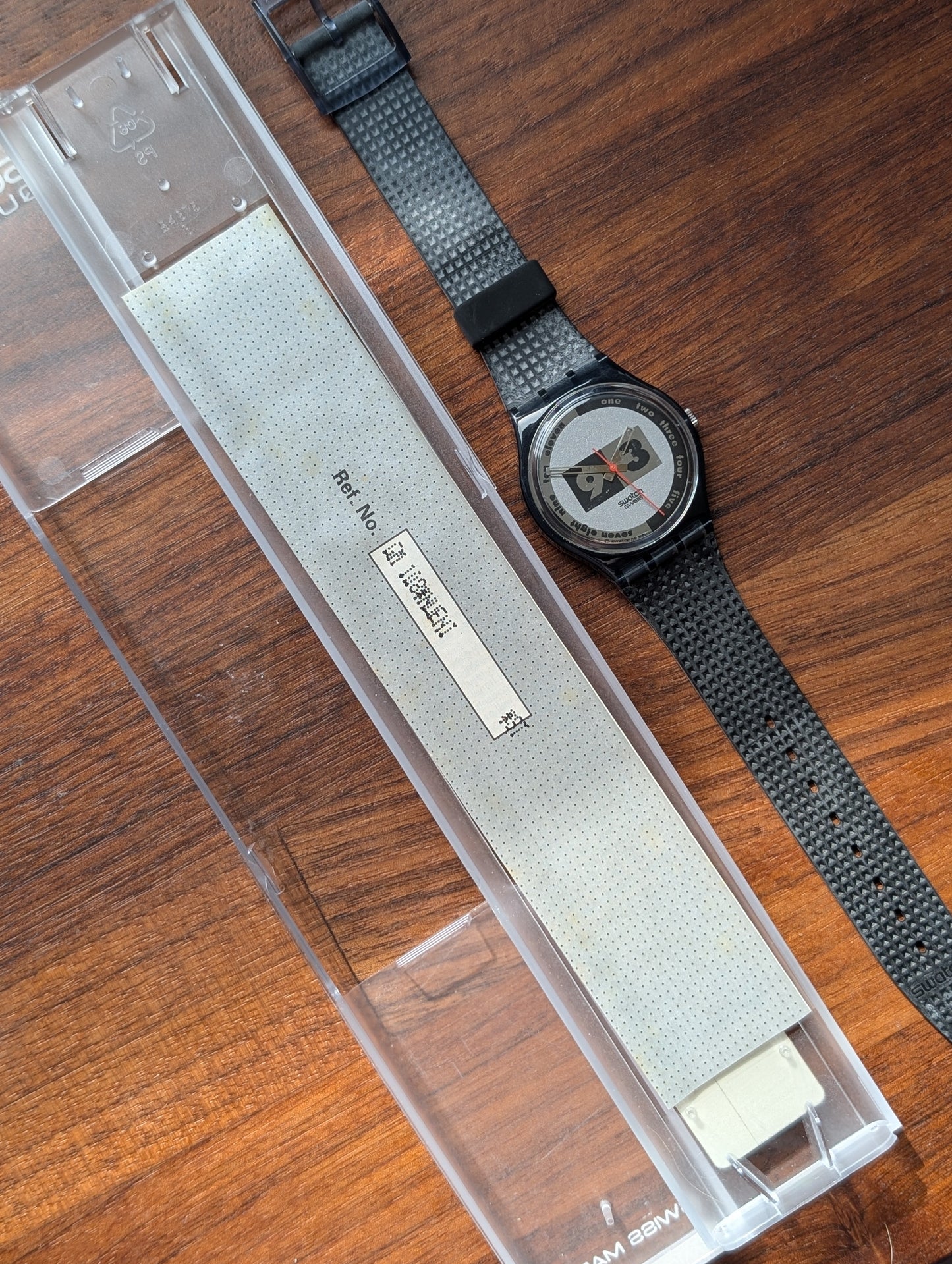 Swatch "Nuni" GM108 (NOS)