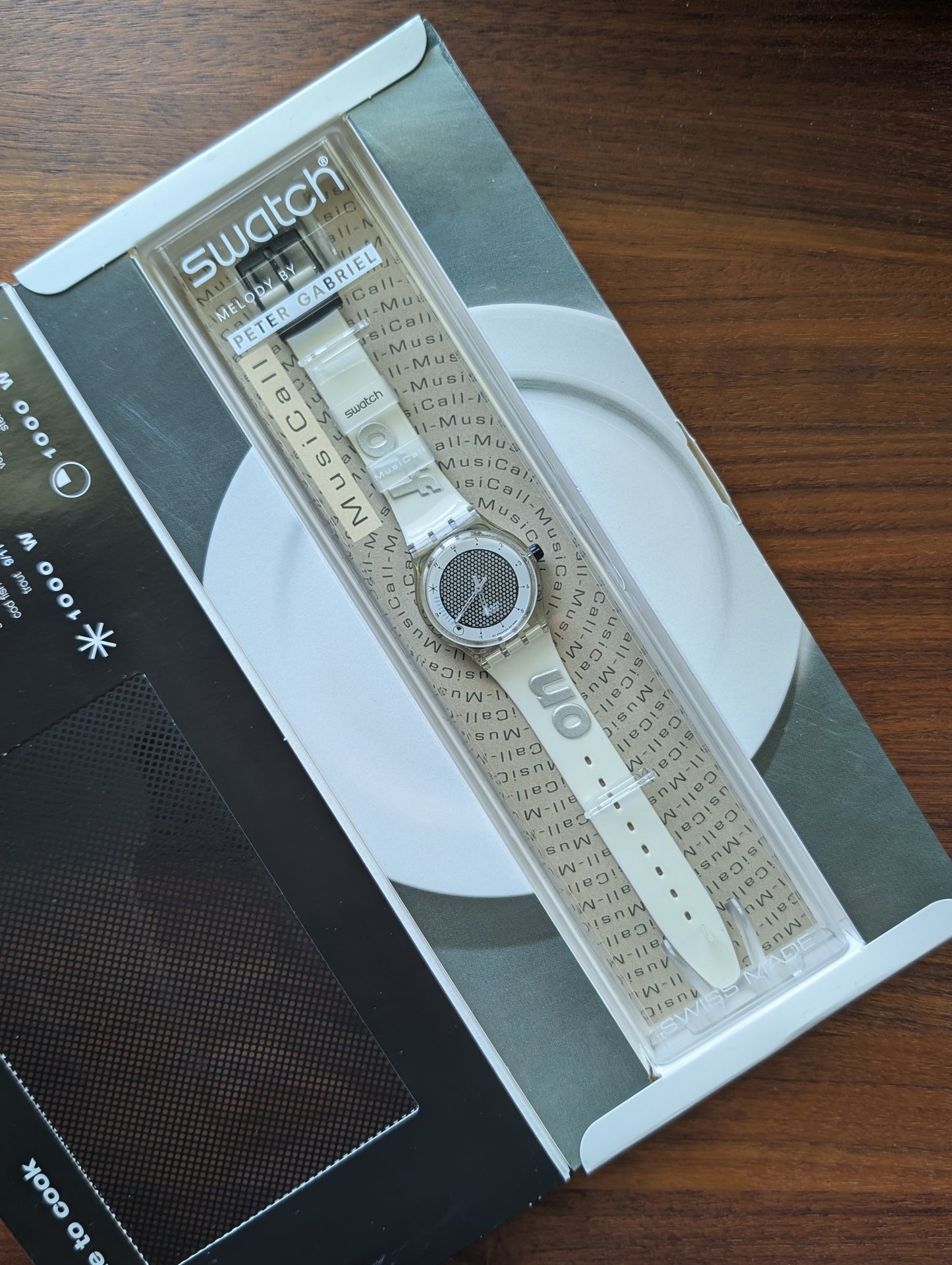 Swatch Musicall "Time to Cook" SLK114 (NOS)