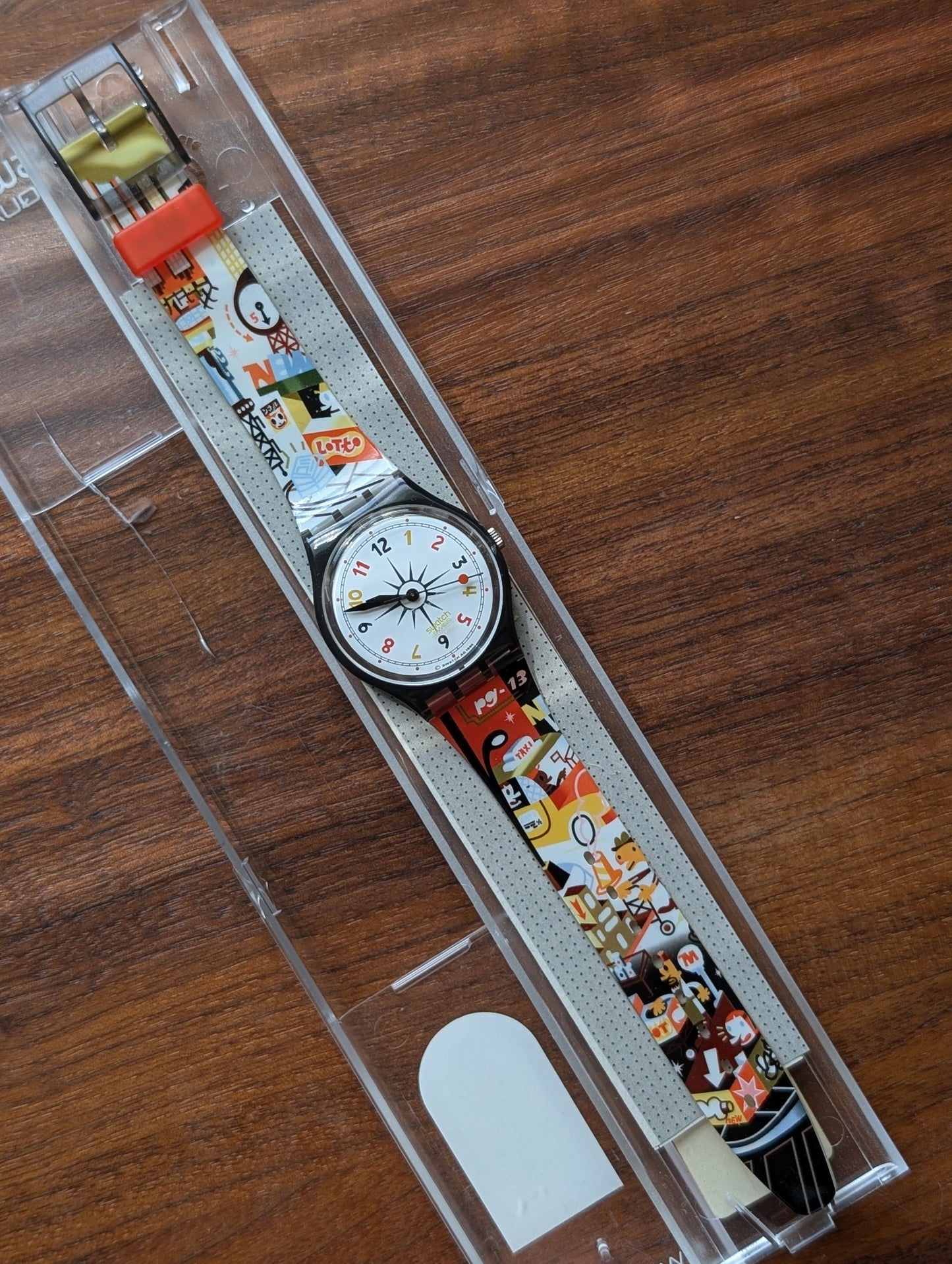Swatch "Upper East" GM136 (NOS)